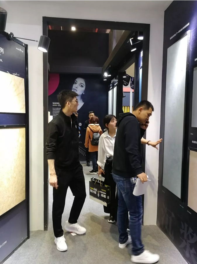 祝賀萬磊 | 上海建博會首日，萬磊獲TOP品牌之譽！